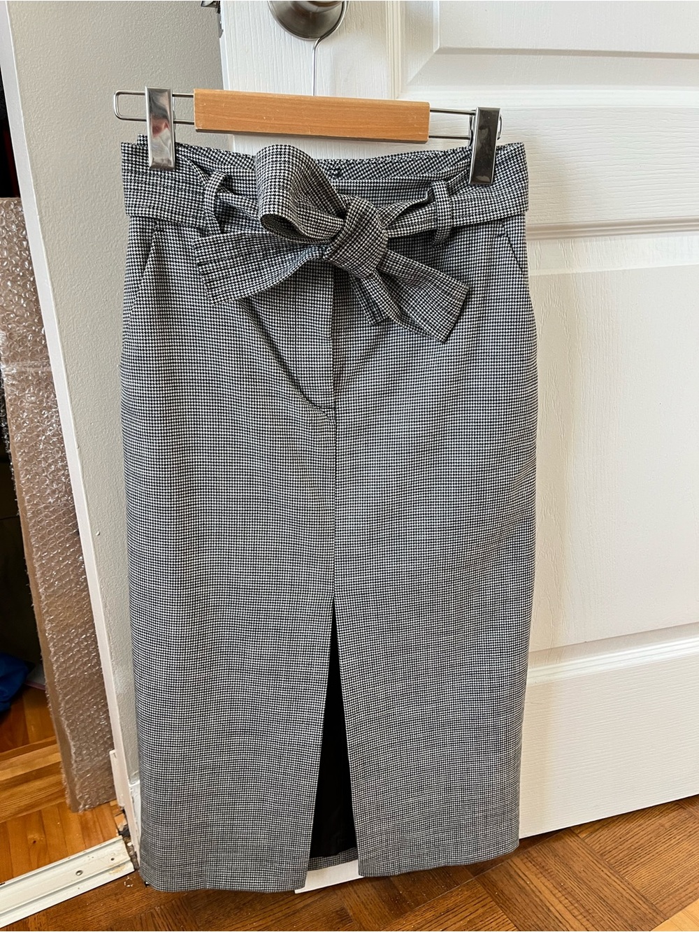 Wilfred Gray Micro-Check Pencil Skirt with Self-Tie Waist